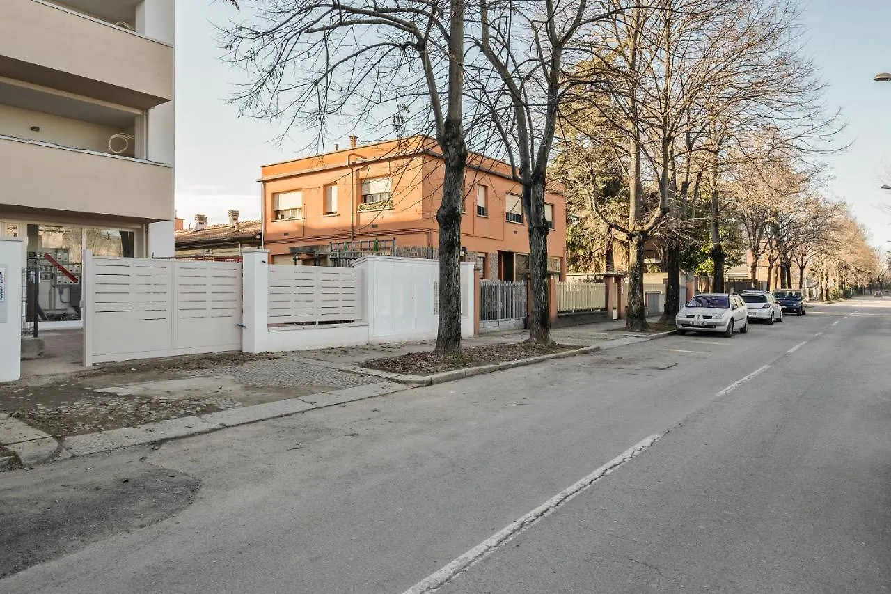 La Casa Bianca Di Bologna Otel İtalya